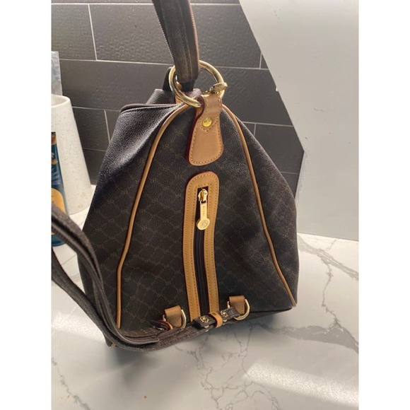 Beautiful Rioni Convertible Backpack - Picture 11 of 13